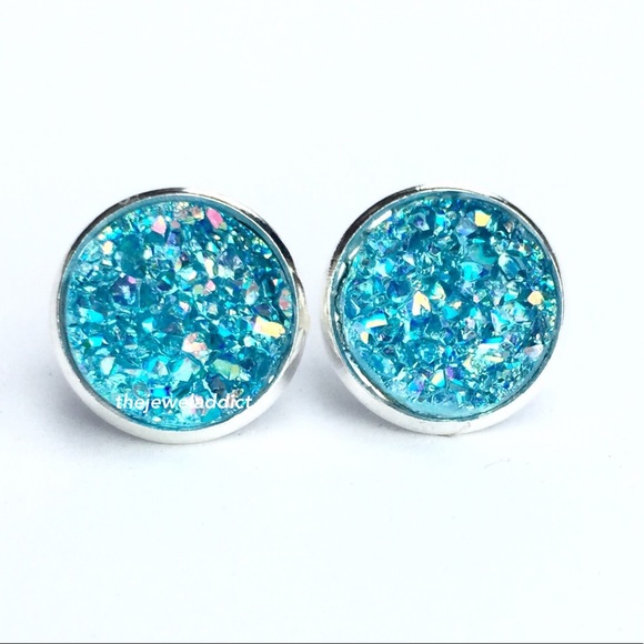 3 for 15🎀 ice blue Druzy style earrings - Picture 2 of 5